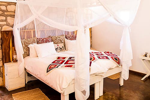 Kalahari Farmhouse twin room interior