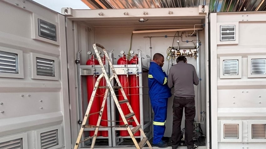 Green hydrogen storage and microgrid equipment being set up at Kalahari Anib Lodge in Namibia