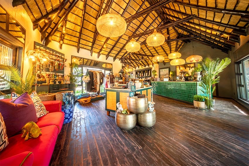 Namushasha River Lodge reception souvenirs_Gondwana web