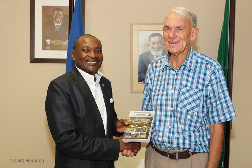 Peter Bridgeford und Pohamba Shifeta