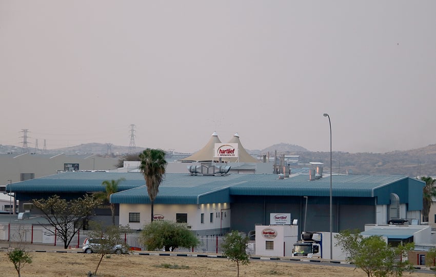 Hartlief Shop & Bistro Produktionsanlagen Rooftop Terrasse Nördliches Industriegebiet Namibia NamibiaFocus