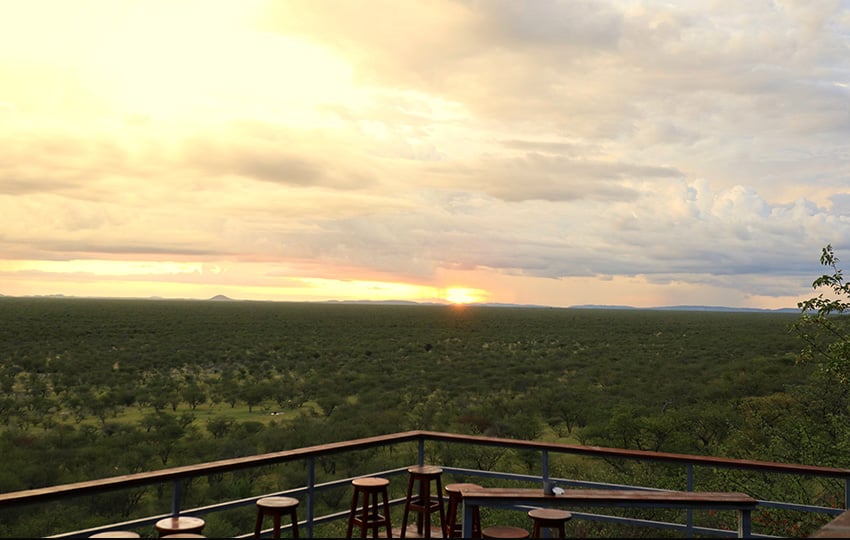 Damara Mopane Lodge Aussichtsplattform