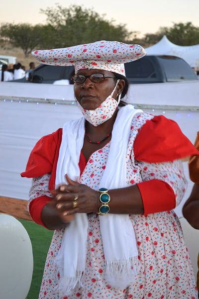 Namibierin in Hererotracht