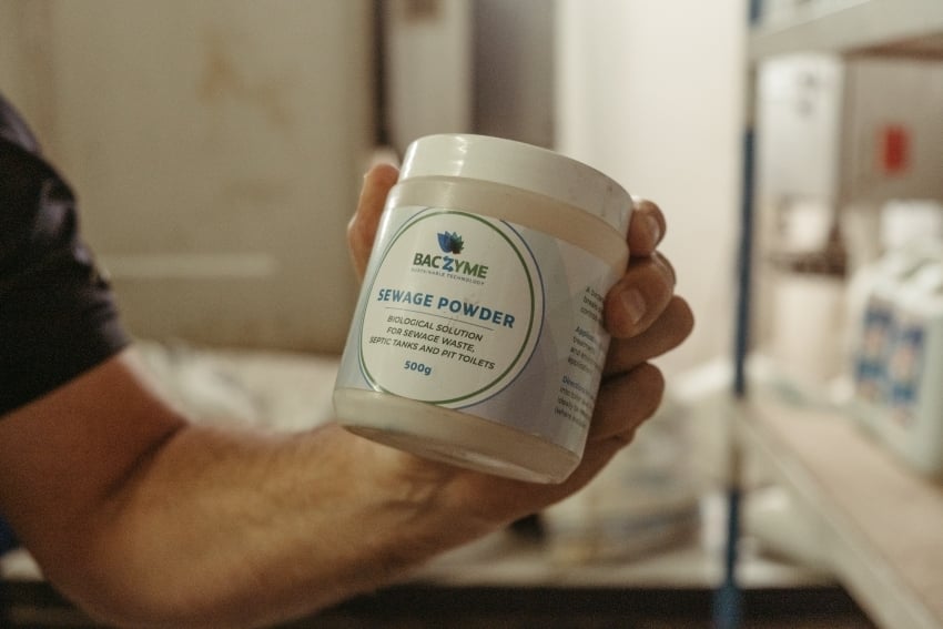 Sewage powders used to clean sewage systems