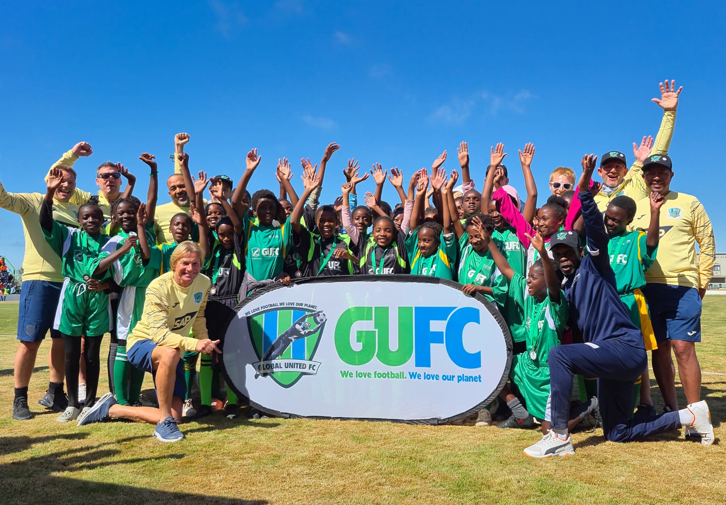 Global United Football Club - Green Kick