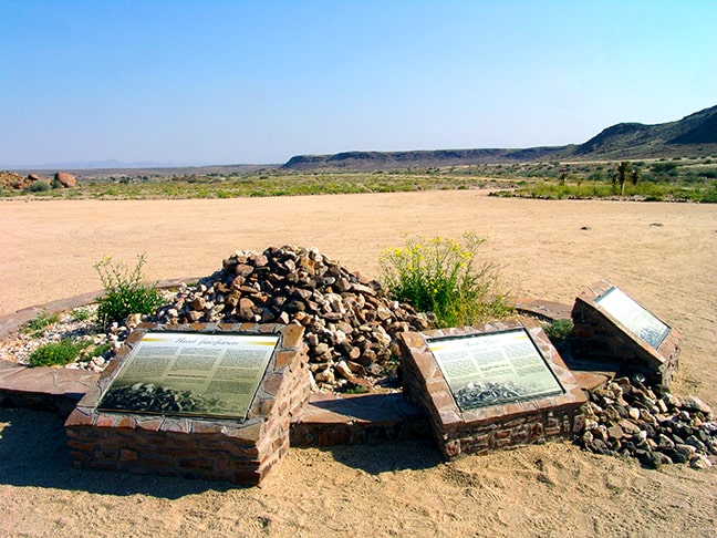 Information boards on Haitsi Aibebs in front of the reception of Canyon Village. (Photo: Gondwana Collection)