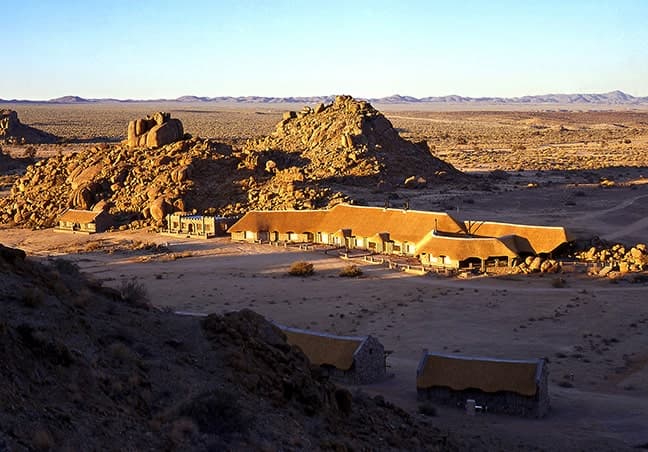 Canyon Village lies at the foot of a sweeping rock face in Gondwana Canyon Park. (Photo: Gondwana Collection)