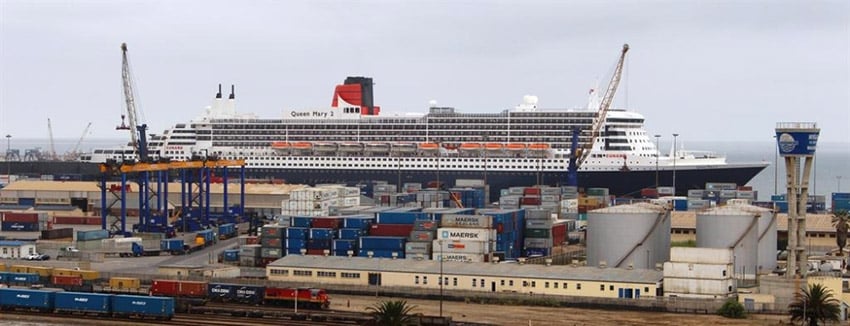 Queen_Mary2_at Walvis_Pic_by_Namibian_Sun web