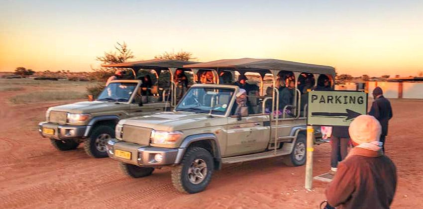 Sonnenaufgang Kalahari Anib Lodge