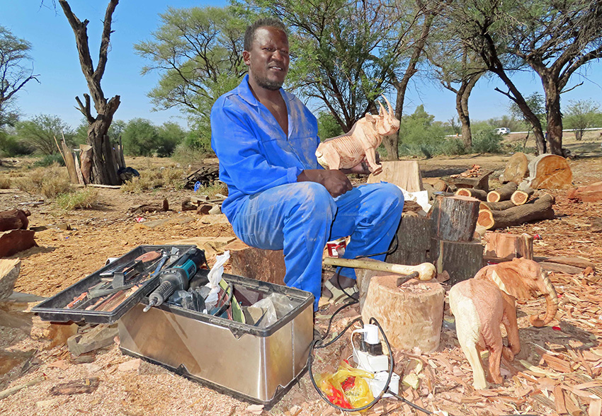 Holzschnitzer, Okahandja