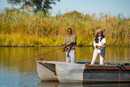 Pêcher sur le fleuve Zambèze 