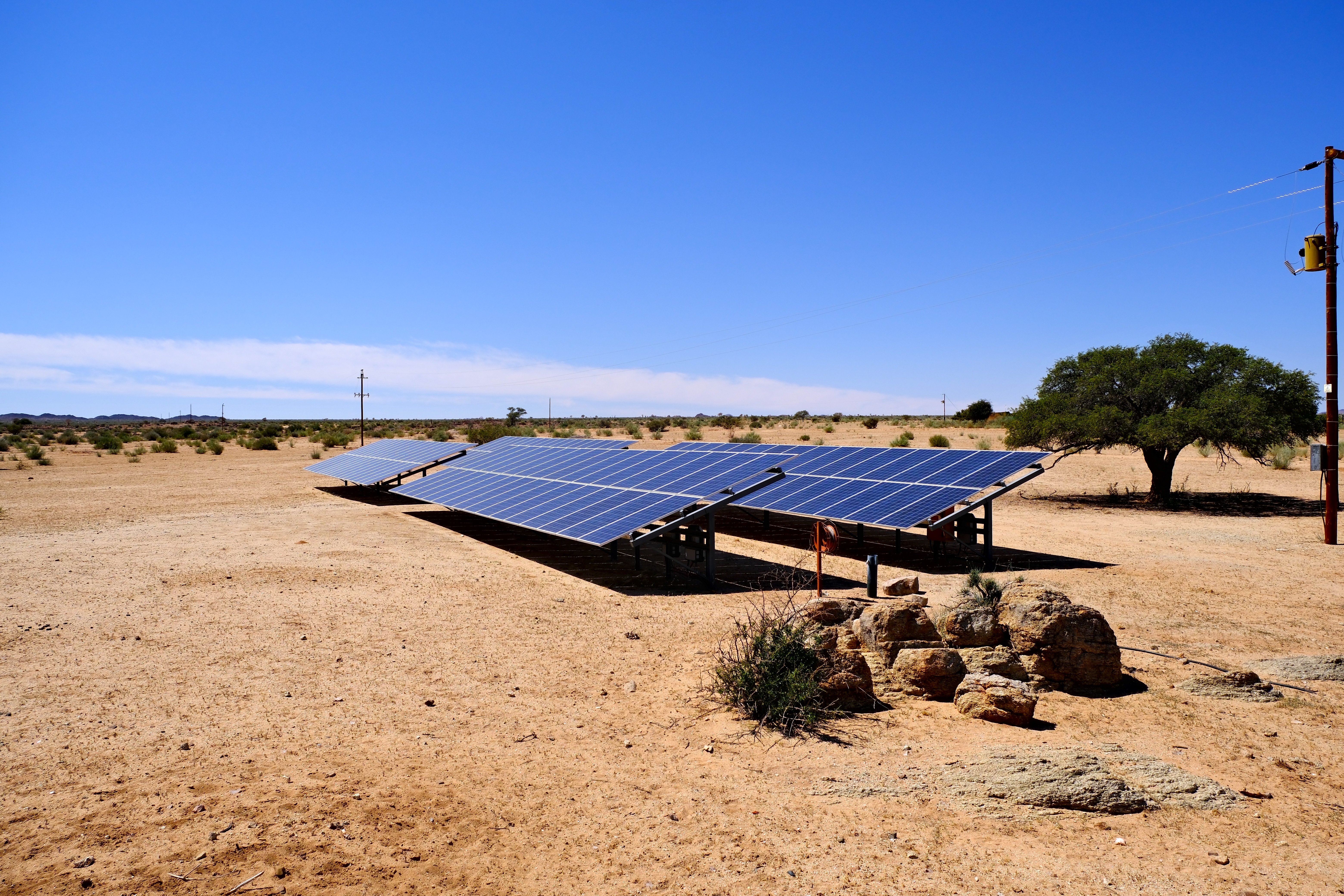 Sonnenkollektoren bei der Canyon Lodge, Namibia